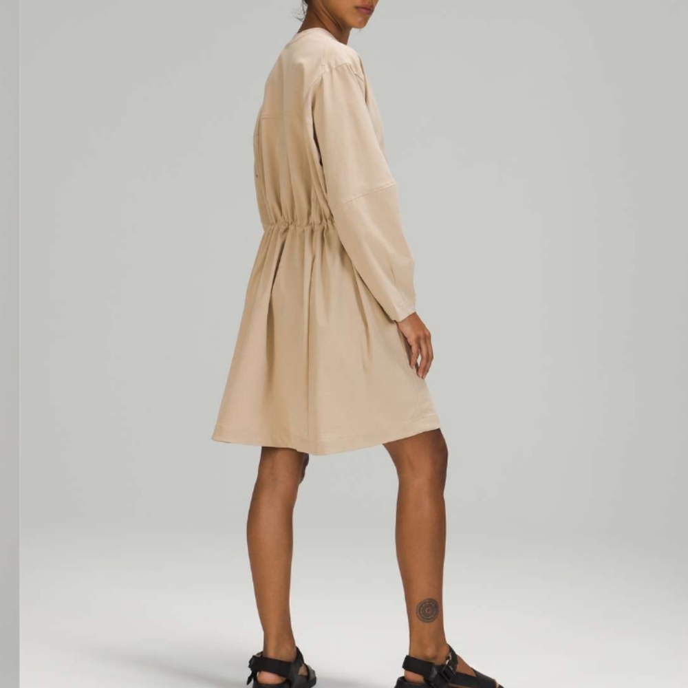 Lululemon Ventlight Button Front Dress NWOT